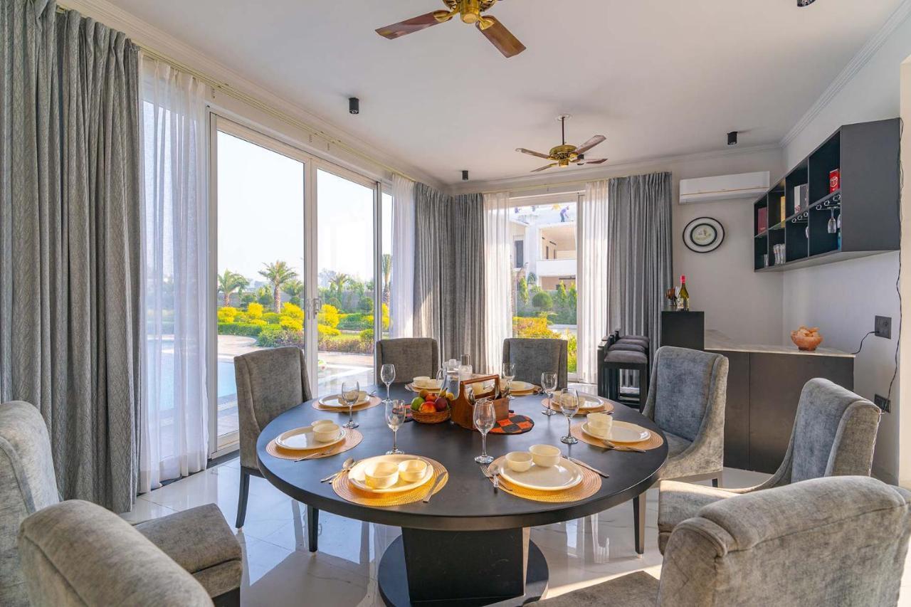 Stayvista At Le Blanc Escape W Outdoor Pool Sohna Ngoại thất bức ảnh